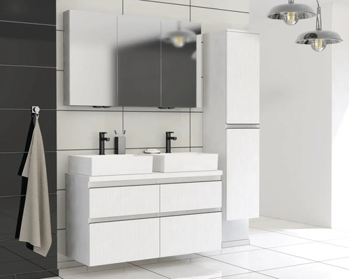Moderne badkamerset met wastafelonderkast, twee wastafels, spiegelkast en hoge kast