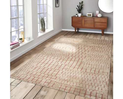 Kamerzicht met een patroontegel op een houten vloer