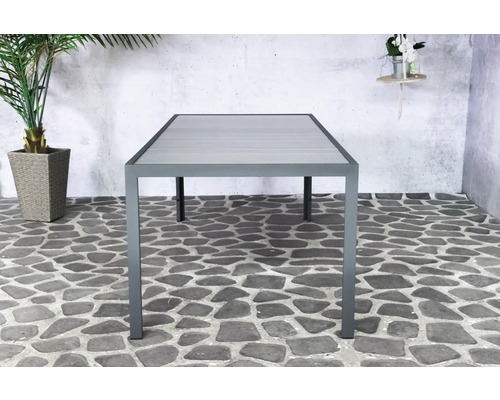 Vierkante tuintafel van aluminium en kunststof latten