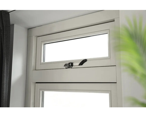 Gekanteld raam met raamkruk