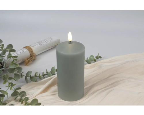 Decoratieve grijze led-kaars met kunstmatige vlam