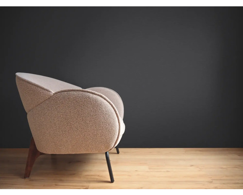 Gestoffeerde fauteuil met houten poten