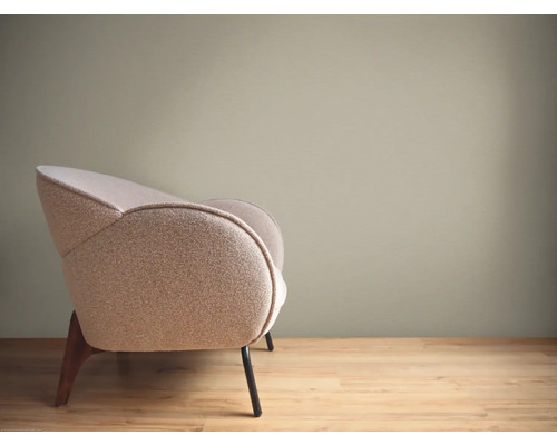 Fauteuil met stoffen bekleding en houten poten