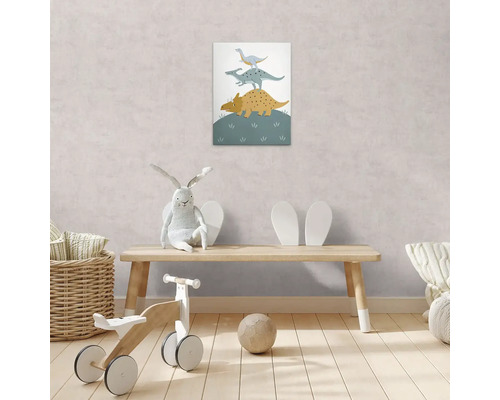 Kinderkamer met dinosaurusfoto aan de muur