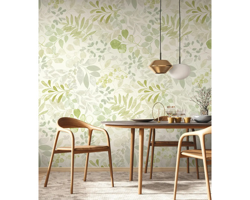 Eetkamer met tafel, stoelen en botanisch behang