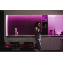 PHILIPS Hue White and Color Ambiance LED-strip Lightstrip Plus V4 basisset, 2 m-thumb-2 PHILIPS Hue White and Color Ambiance LED-strip Lightstrip Plus V4 basisset, 2 m-thumb-2