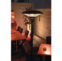 Terras met terrasverwarmer voor buiten