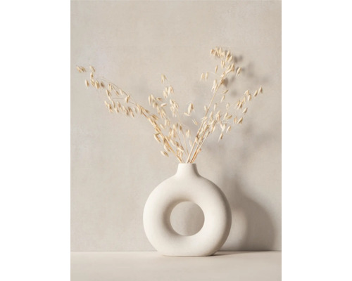 Decoratieve vaas met gedroogde bloemen