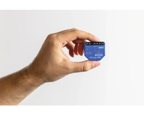 Shelly Gen3 Smart Home relais in de hand