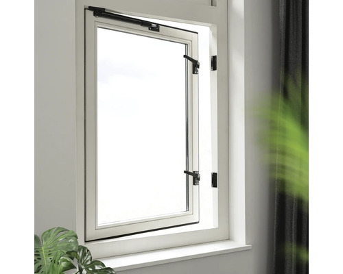 Geopend raam met raambeslag