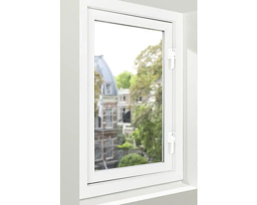 Raam met kozijn en raamgreep