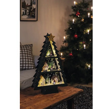 Decoratieve houten kerstboom met verlichting op een tafel