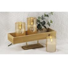 Decoratieve LED-kaarsen in een houten dienblad