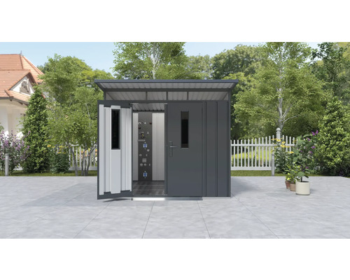 Metalen tuinhuis met gedeeltelijk geopende deuren buitenshuis.