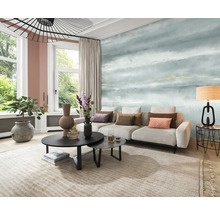 Woonkamer met bank, salontafel en wanddecoratie in modern design