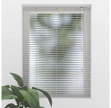 Raam met horizontale jaloezieën voor lichtregulering en privacy