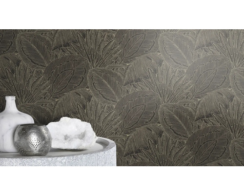 Behang met bladerpatroon in woonkamer