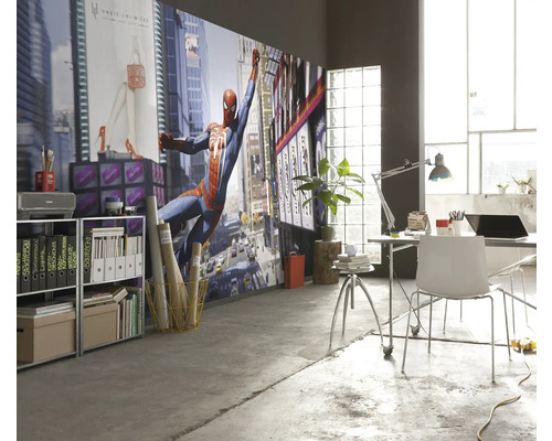 Kantoorruimte met Spider-Man fotobehang, bureau en rekken