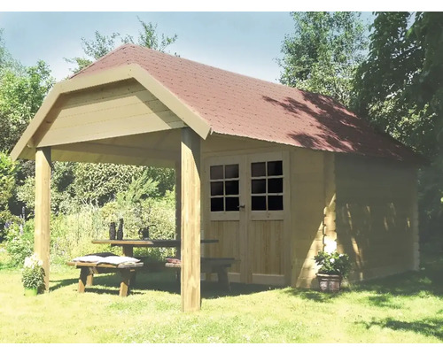 Houten tuinhuis met overdekt terras en zitgroep