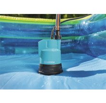 GARDENA vuilwaterdompelpomp in zwembad met waterslang