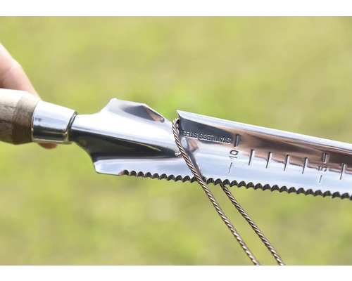 Tuingereedschap met houten handvat en roestvrijstalen blad met diepteschaal