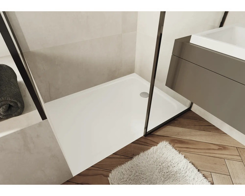 Moderne badkamer met douchebak en wastafelmeubel