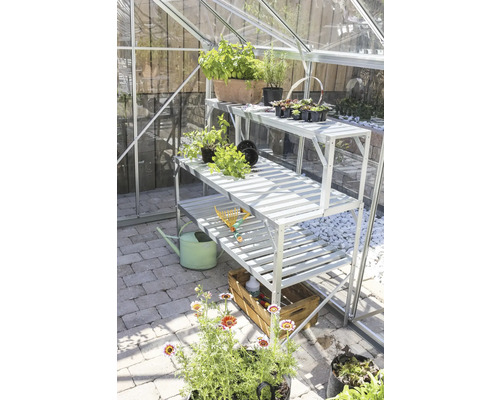 Kas met rek voor planten en tuingereedschap