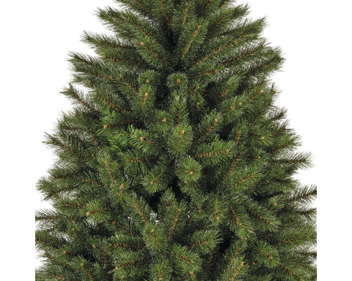 Detailopname van een kunstkerstboom met groene naalden