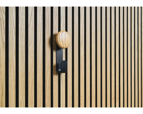 Houten paneel met kapstokhaak