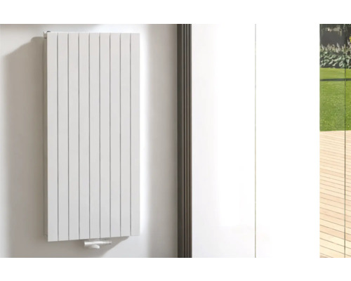 ROTHEIGNER Designradiator PANEL 1400 x 662 mm wit aansluiting midden onder Wandradiator in moderne woonkamer