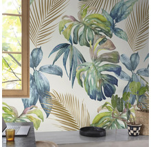 Kamer met patroonbehang met plantmotieven