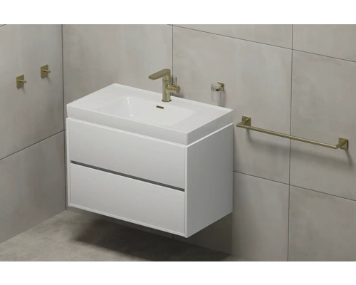 Badkamer met wastafelonderkast, wastafel, kraan, handdoekhouder, zeepdispenser en wandhaken