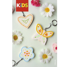 Decoratieve sleutelhangers in de vorm van een hart, vlinder en bloem