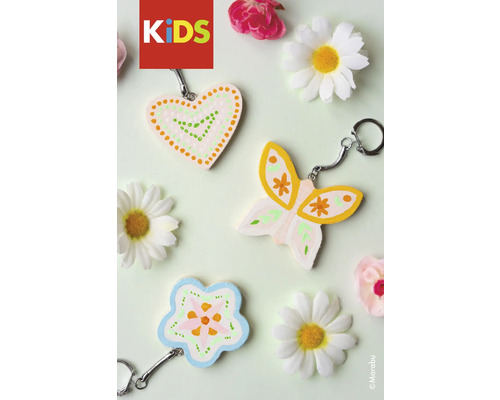 Decoratieve sleutelhangers in de vorm van een hart, vlinder en bloem