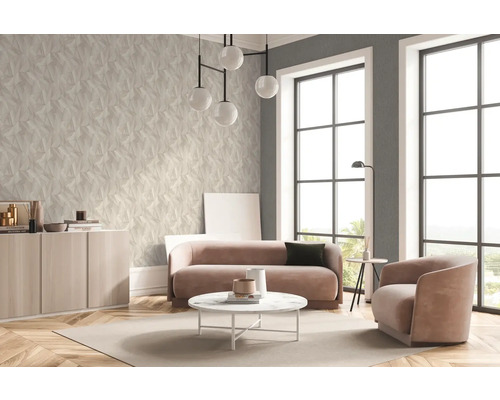 Moderne woonkamer met bank, fauteuil, salontafel en 3D-structuurbehang