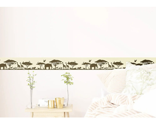 Muursticker met safari dierenmotieven in de kinderkamer.
