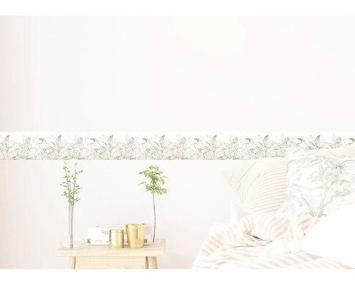 Kamer met rand met plantenmotief