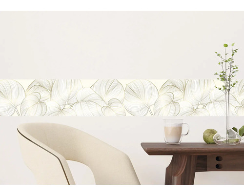 Wanddecoratie met bladmotief in interieur