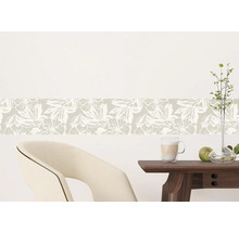 Decoratieve rand met bloemmotief in interieur