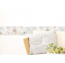 Wandborder met bloemmotief in interieur