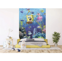 Kinderkamer met muurschildering met SpongeBob-thema die een onderwaterwereld voorstelt