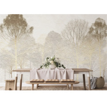 Scene met een eettafel en een fotobehang met bosmotief voor een lichte en vriendelijke sfeer