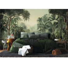 Slaapkamer met jungle fotobehang, bed en nachtkastjes in een lichte kamer