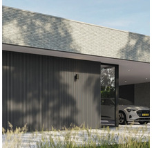 Modern huis met gevelbekleding, metselwerk en carport