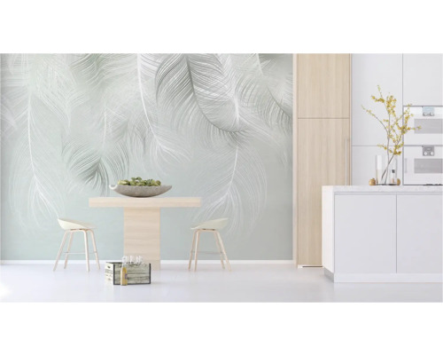 Moderne keuken met behang met verenmotief, eettafel en kitchenette