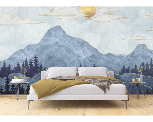 Slaapkamer met een behang dat een berglandschap met bomen voorstelt.
