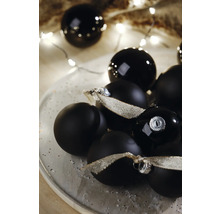 Decoratieve kerstballen in zwart met linten