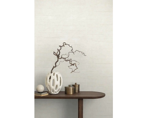 Decoratieve scène met vaas, takken en tafel voor interieurinrichting