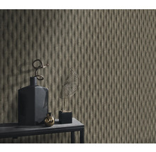 Decoratieve wand met golvend oppervlak en decoratieve elementen