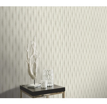 Decoratieve wandbekleding met een 3D-wandpaneel in golfdesign.